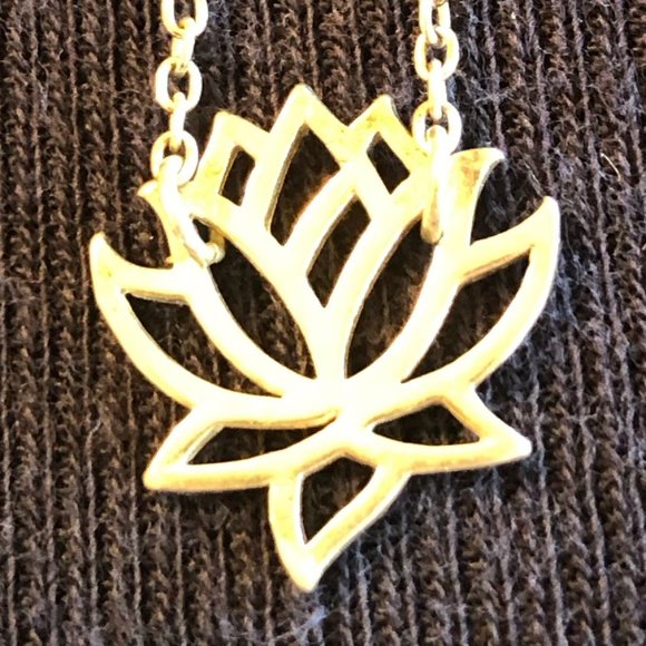 Jewelry - Asian motif - 1 necklace - 3 pairs of earrings - silver - bundled - Picture 2 of 6